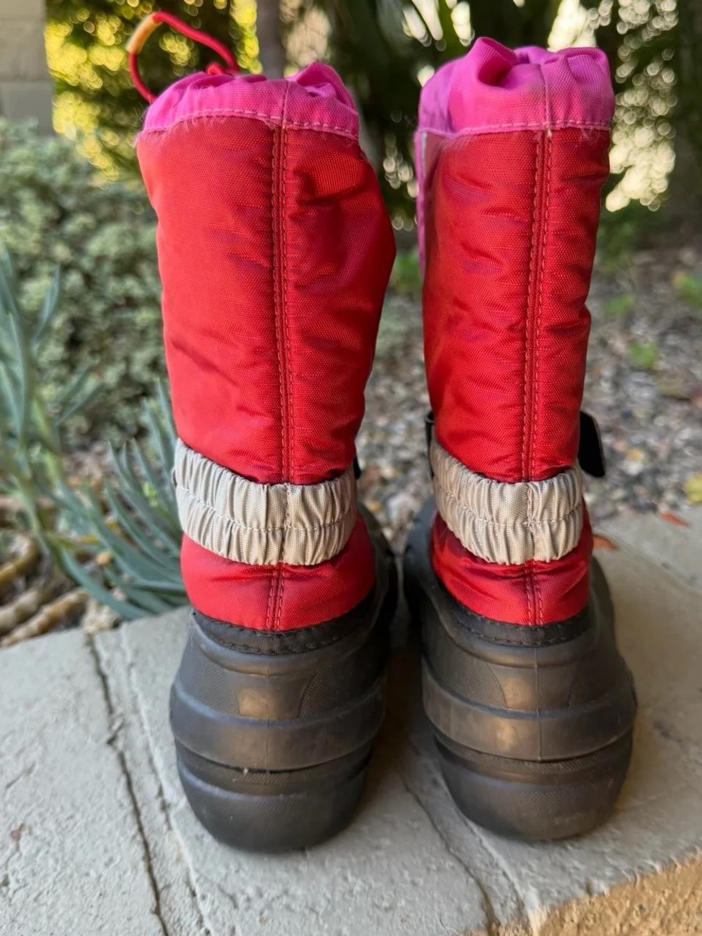 Sorel Kids' Flurry Hot Pink and Fuchsia Winter Snow Boots Size Little Girl 1